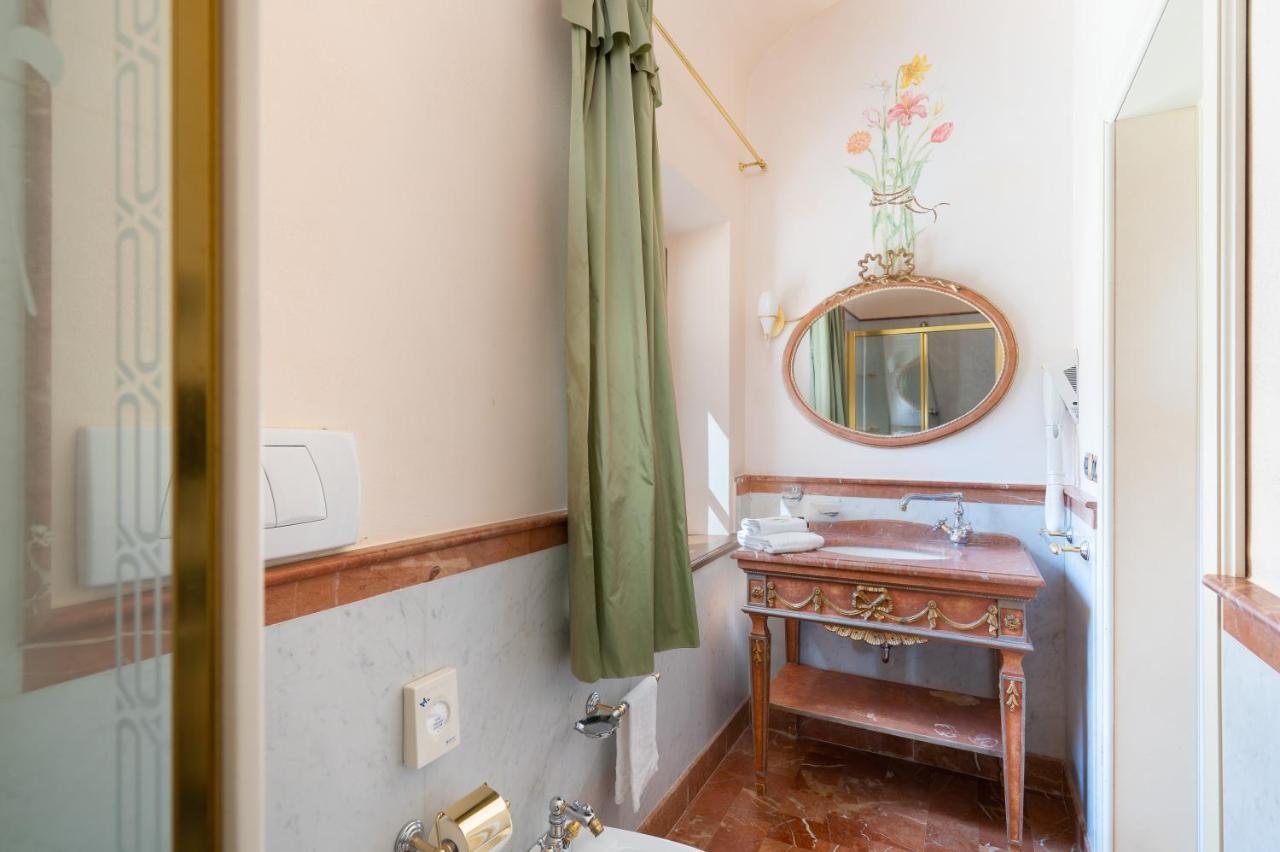 Relais Villa Bianca Gambassi Terme Exterior photo