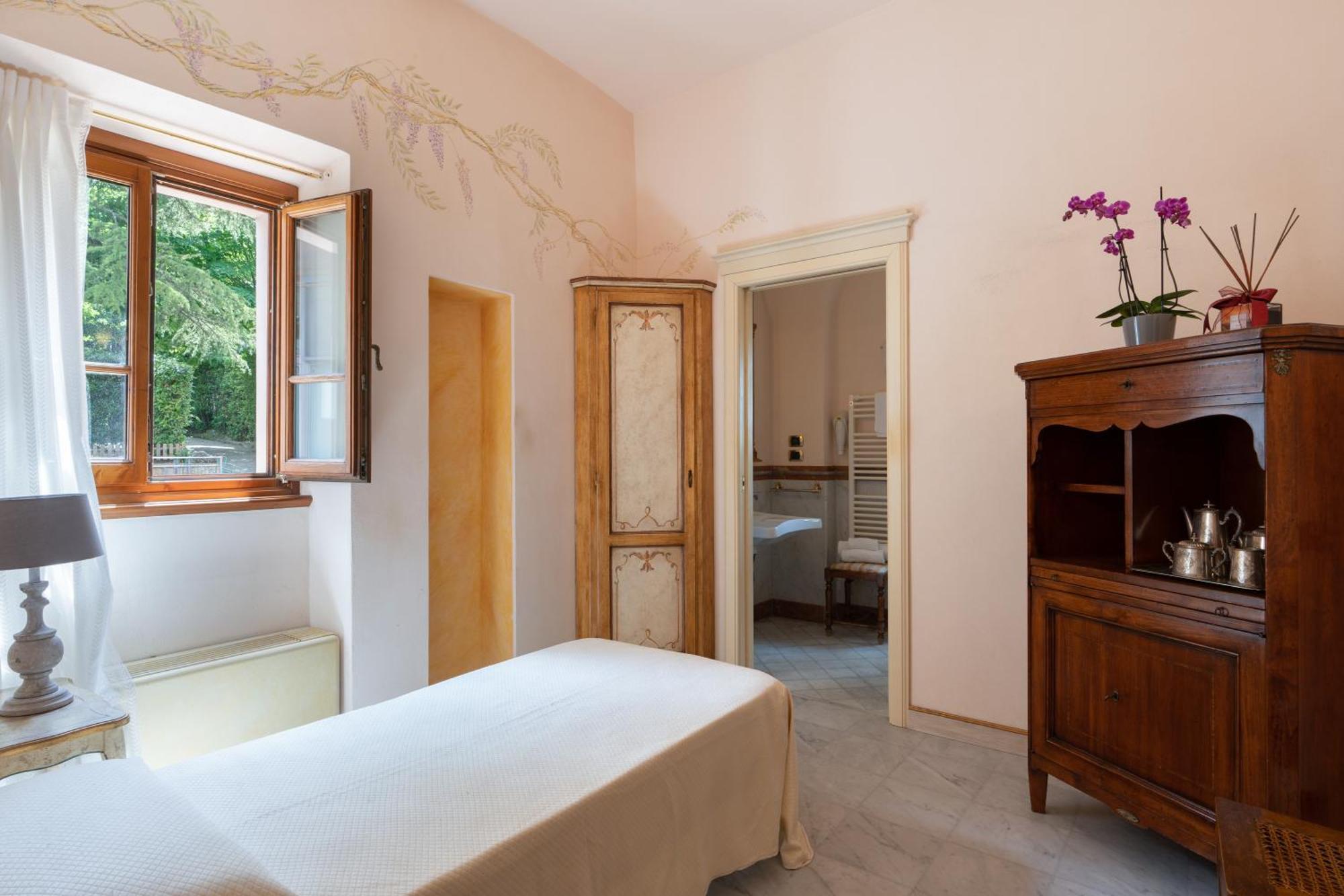Relais Villa Bianca Gambassi Terme Room photo